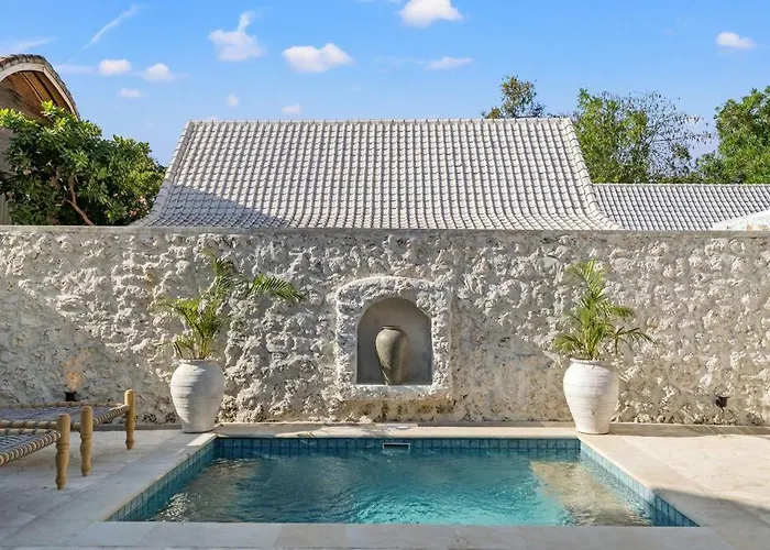 Warna Villas- Hijau Style 2 Bdr W Pool & Kitchen Villa *