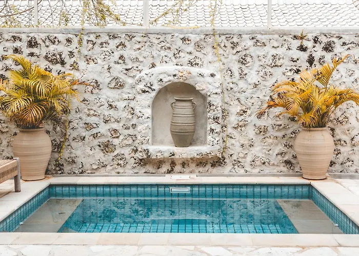 Villa Warna Villas- Hijau Style 2 Bdr W Pool & Kitchen Uluwatu (Bali)